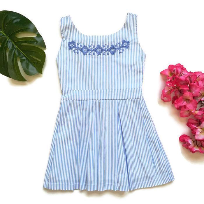 VESTIDO AZUL CON BORDADO - Mibebu -  Ropa Infantil